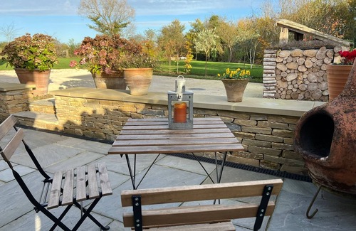 Witney House | Idyllic secluded hideaway with countryside views