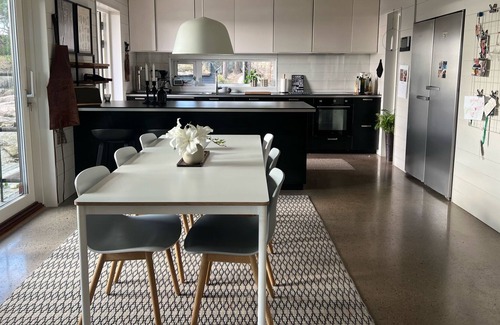 Varberg Municipality House | Idyllic summer house by the seaside