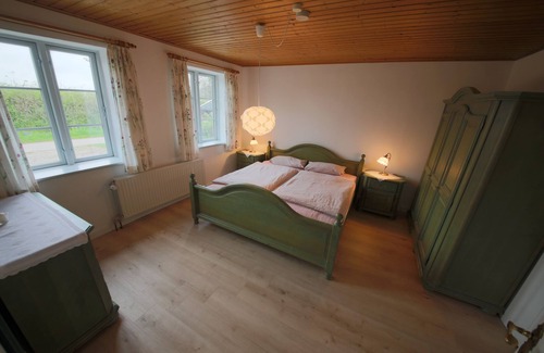 Rabenkirchen Other | Idyllic thatched roof house from 1860 with winter garden and foresight