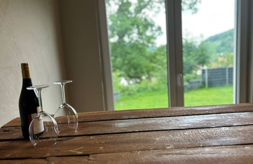 Helsa Apartment | "Idyllic vacation apartment - quiet, with terrace and panoramic view"