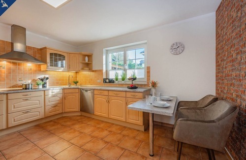 Neu Sallenthin House | Idyllic vacation home with garden, lake proximity and plenty of space for families