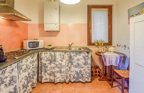 San Feliciano House | Idyllic vacation home on Lake Trasimeno in beautiful Umbria.
