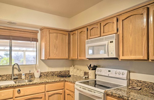 Foothills Cottage | Idyllic Yuma Home w/ Mtn Views - Near Golfing
