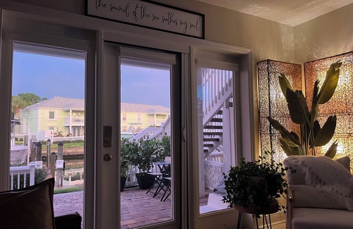 Coquina Key Condo | If You're Looking For Paradise, Your Search Stops Here At This Waterside Condo!