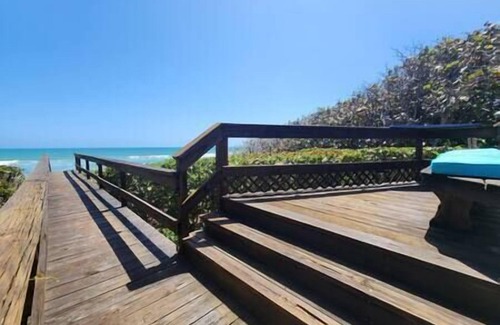Indian River Oaks House | Iguana Azul - Beachfront Getaway - Sunrises, Fishing, Surfing & Rocket Launches!