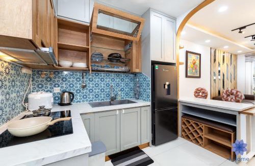 Phu Nhuan Apartment | iHome Furnished Apartments with Free Gym & Pool, Airport Pick-Up Service