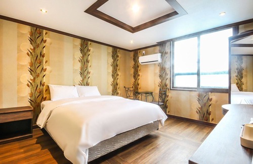 Songman Hotel | Iksan Sinseong