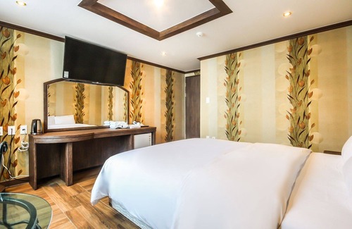 Songman Hotel | Iksan Sinseong