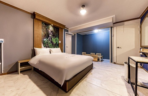 Yonggon Hotel | Iksan Tubucktel Mohyeon Branch