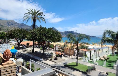 Giardini Naxos Apartment | Il Balcone sul Mare