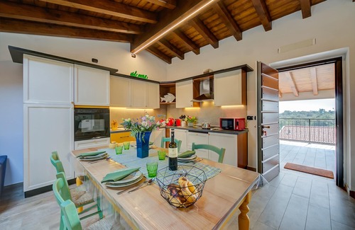 Polpenazze del Garda Apartment | Il Borgo Apartments - Ulivo, Polpenazze, Italy