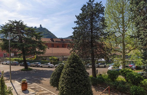 Como Apartment | [Il Giglio] - 10 Minutes from the Duomo, Free Parking
