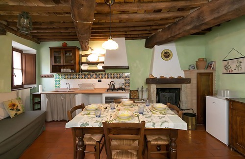 Chianni House | Il Mirtillo A Peaceful Place in Tuscany, Nestled in a Medieval Italian Village