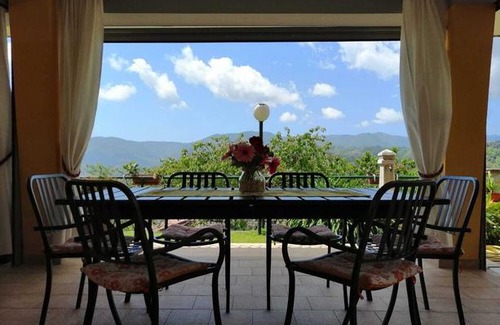 Carozzo Bed & Breakfast | Il Murice