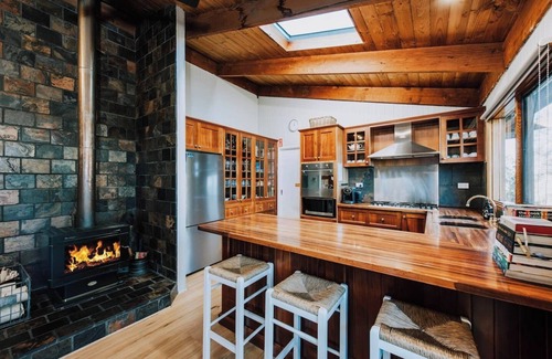 Budgee Budgee Cabin | Ilkley House A Refreshing Family Rural Getaway