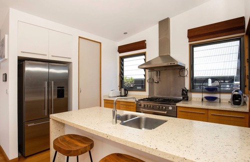 Culburra Beach House | Illaroo - Absolute Beachfront with Spa