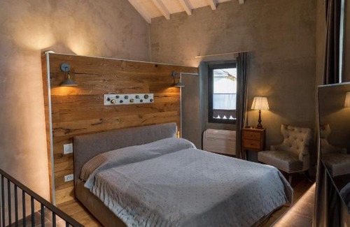 Vassena Apartment | Immaculate 1-King Bed Apartment in Vassena