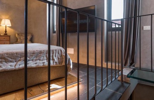 Vassena Apartment | Immaculate 1-King Bed Apartment in Vassena