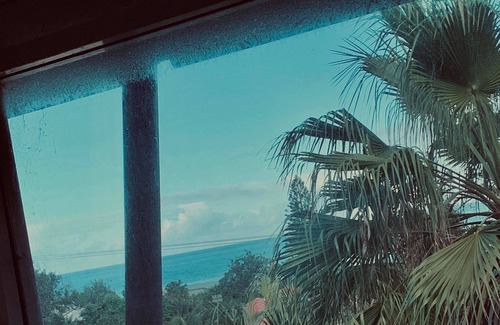 Blueys Beach House | Immaculate designer house-sweeping views over iconic Blueys Beach 3min walk away