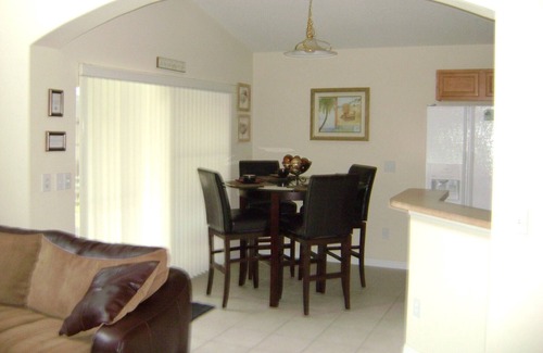 Solana Villa | IMMACULATE FAMILY HOME SLEEPS 10 GATED COMMUNITY SOLANA 20 MINS DISNEY