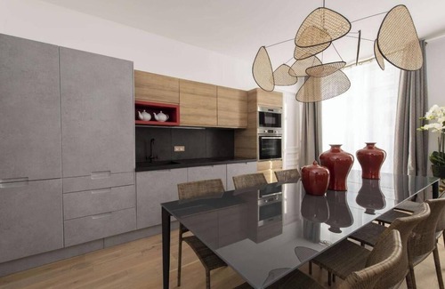 Strasbourg -Saint-Denis Apartment | IMMERSE YOURSELF IN PARISIAN CULTURE IN THE BUSTLING LE MARAIS-RUE SAINT-MARTIN