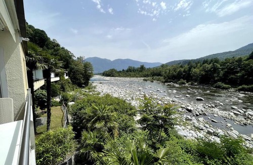 Locarno House | Immersi nella natura con accesso al fiume maggia