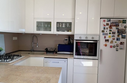 Imotski House | IMOTSKI am Blauen See Apartment 150m2 3x bedroom, 2 1/2x bathroom, 6+2 pool, sauna