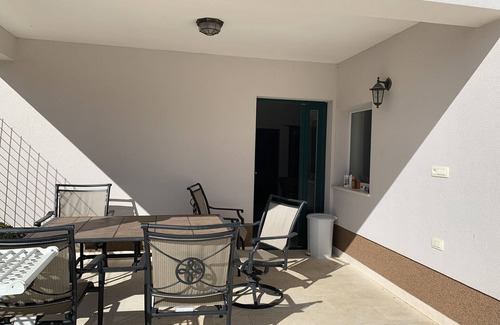 Imotski House | IMOTSKI am Blauen See Apartment 150m2 3x bedroom, 2 1/2x bathroom, 6+2 pool, sauna