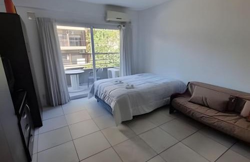 Almagro Apartment | Impecable departamento con patio y balcón privado