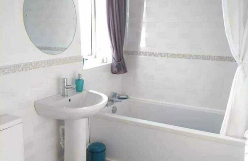 Edern House | Impeccable 3-Bed House in Pwllheli in Pwllheli