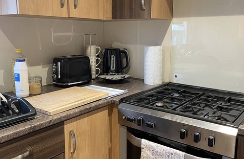 Clacton-on-Sea Cabin | Impeccable 4-bed Caravan in Clacton-on-sea