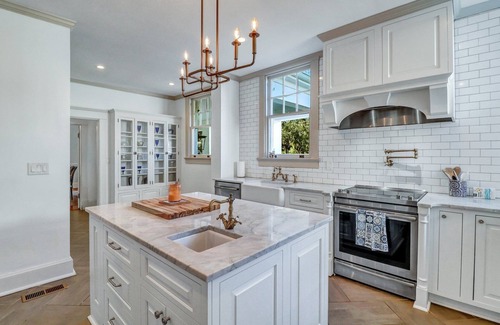 Baldwin Park House | Impeccable Mansion w/Private Parking and Large Yard by Lucky Savannah