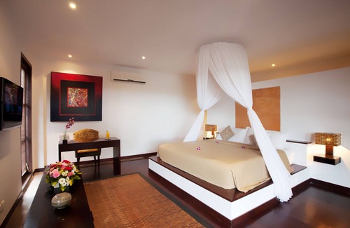 Batubelig Villa | Imperial 3 bedroom Private pool villa