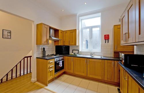 Kings Cross St. Pancras Apartment | Imperial Argyle Square Apartment