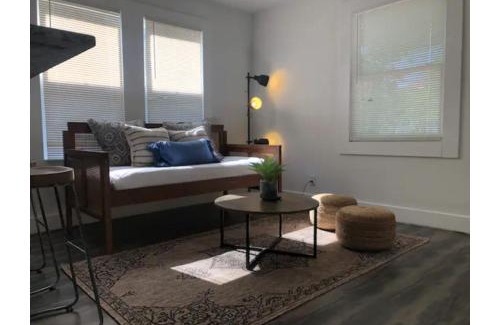 Tobin Hill Apartment | Impressive Cozy Historic 2BR Apt Near Downtown