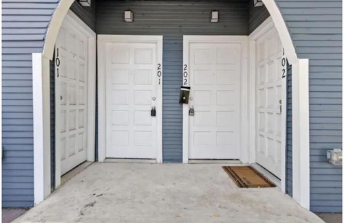 Tobin Hill Apartment | Impressive Cozy Historic 2BR Apt Near Downtown