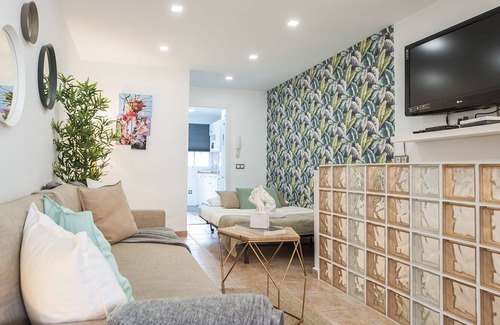 Numancia House | IMPRESSIVE DUPLEX NEAR ATOCHA WITH HUGE GARDEN CHILL OUT FOR 10 PAX