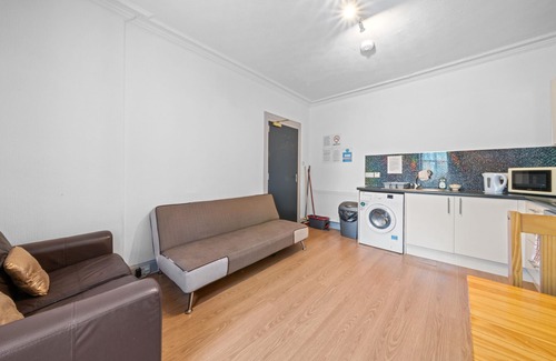 Inverness City Centre Apartment | Imtiaz - 9 Ardconnel Terrace