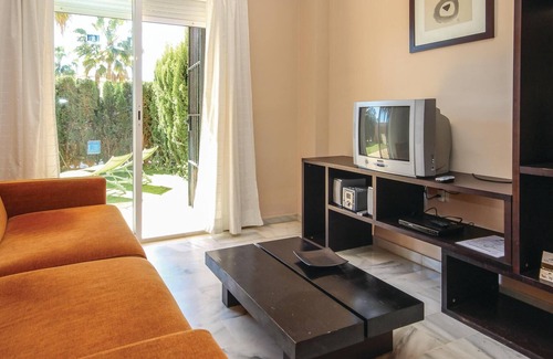 El Faro Apartment | In a spacious resort in Mijas Costa you will find this beautiful apartment with balcony and a small