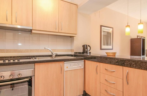 El Faro Apartment | In a well-maintained residential complex with community pool in Mijas Costa you will find this beaut