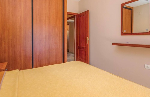 El Faro Apartment | In a well-maintained residential complex with community pool in Mijas Costa you will find this beaut