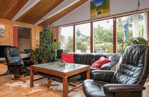 Hadsund House | In Ajstrup near Hadsund you will find this cozy cottage on a large plot and in a beautiful nature.