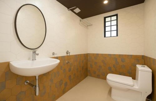 Candolim Hotel | In GOA Three Bedroom Penthouse with Kitchen