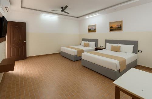 Candolim Hotel | In GOA Three Bedroom Penthouse with Kitchen