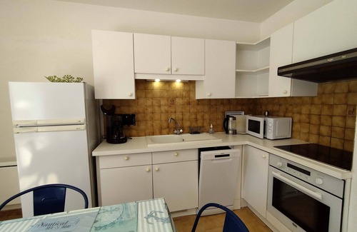 Saint-Georges-d'Oleron House | In Oleron with communal pool 800m from the beach