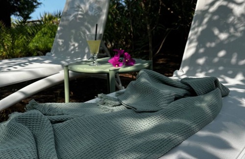 Biguglia House | In paradise, feet in the water