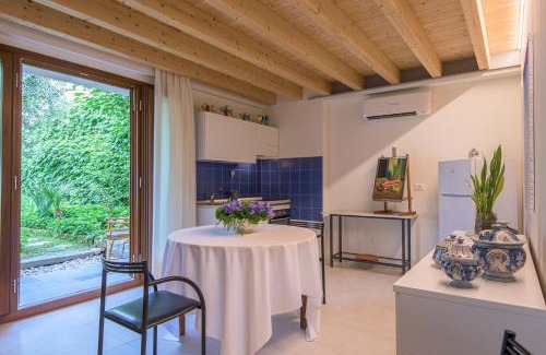 Marone Apartment | In Riva al Lago di Iseo Dependance Piano Terra