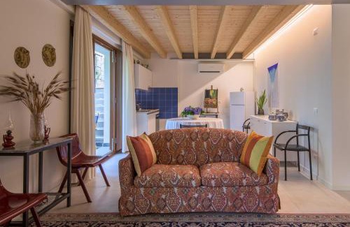 Marone Apartment | In Riva al Lago di Iseo Dependance Piano Terra