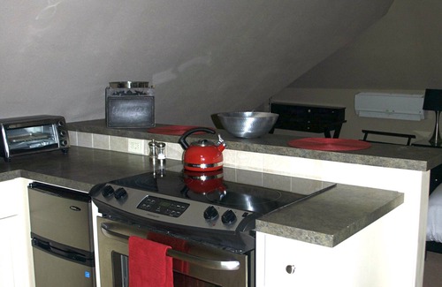 Fayetteville Apartment | In The Center Of It All !