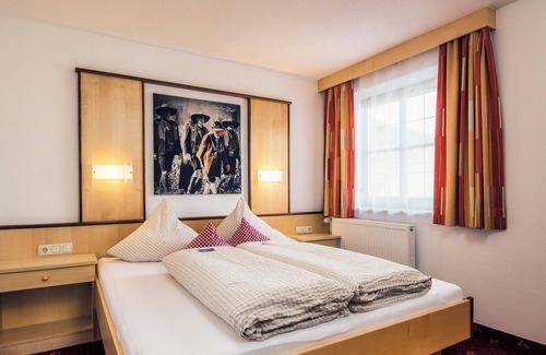 Ladis Apartment | In the center of Ladis - pizzeria in the house - a few minutes walk to the cable car